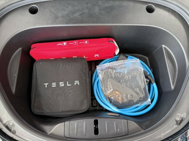 tesla-model-3-elektrisitet-2021-big-38
