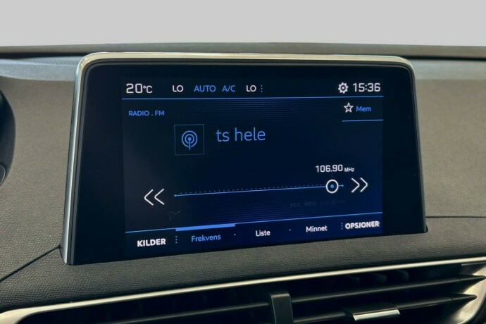 peugeot-3008-bensin-2018-big-12