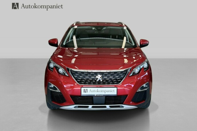 peugeot-3008-bensin-2018-big-1