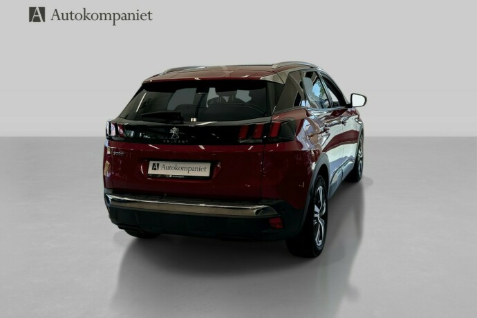 peugeot-3008-bensin-2018-big-5