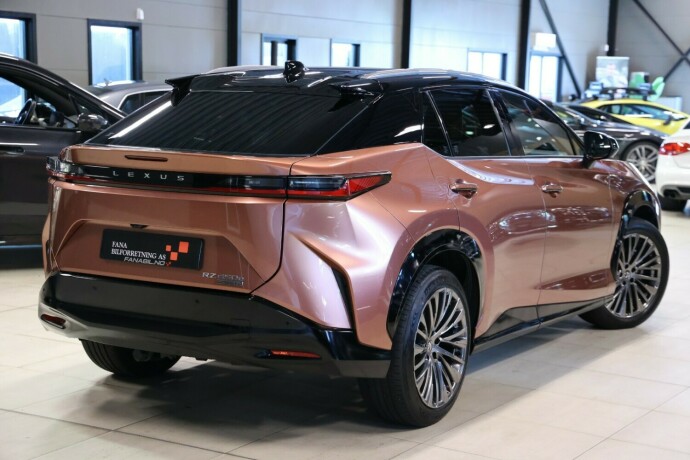 lexus-rz-elektrisitet-2023-big-2