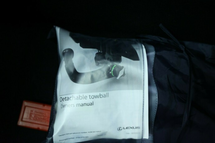 lexus-rz-elektrisitet-2023-big-8