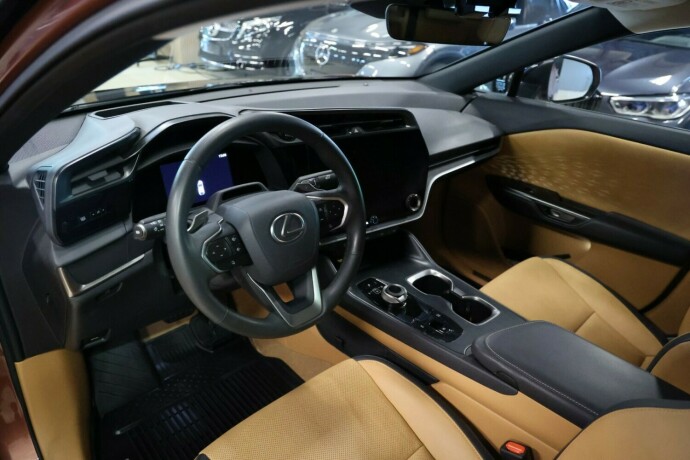 lexus-rz-elektrisitet-2023-big-5