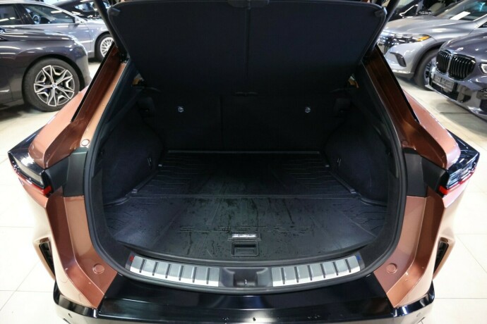 lexus-rz-elektrisitet-2023-big-7