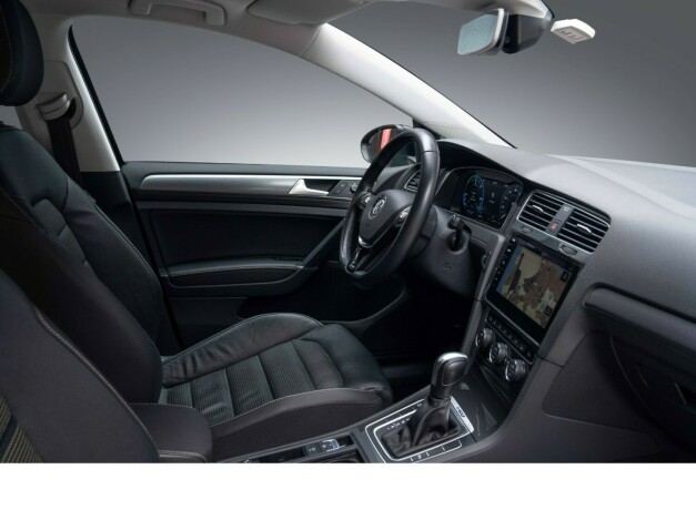volkswagen-golf-elektrisitet-2020-big-19