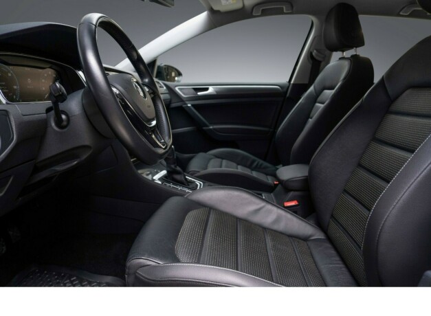 volkswagen-golf-elektrisitet-2020-big-18