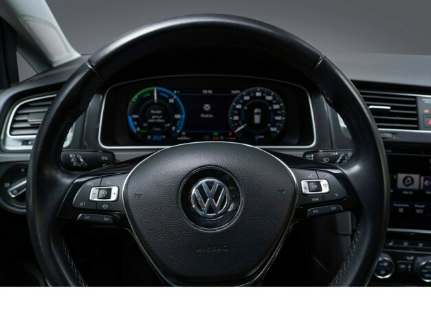 volkswagen-golf-elektrisitet-2020-big-10