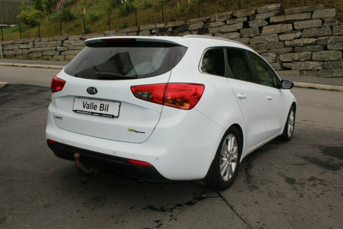 kia-cee039d-diesel-2013-big-3