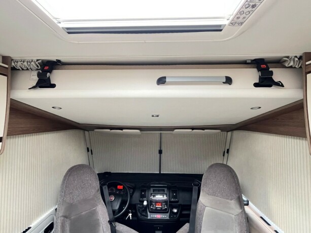 dethleffs-trend-i-7057-2-enkle-senger-truma-6eh-diesel-2018-big-17