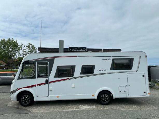 dethleffs-trend-i-7057-2-enkle-senger-truma-6eh-diesel-2018-big-0