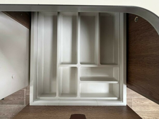 dethleffs-trend-i-7057-2-enkle-senger-truma-6eh-diesel-2018-big-29