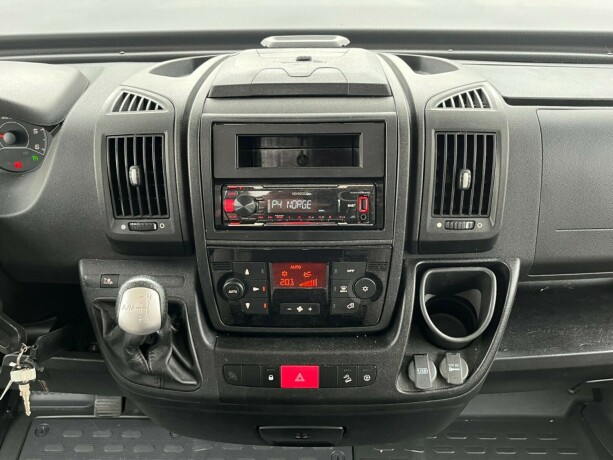 dethleffs-trend-i-7057-2-enkle-senger-truma-6eh-diesel-2018-big-14