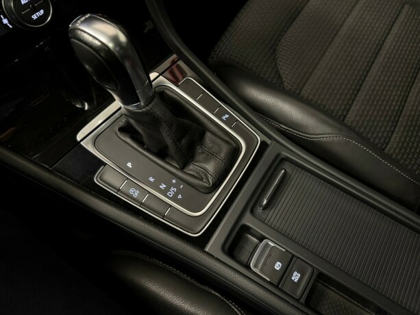 volkswagen-golf-diesel-2013-big-26