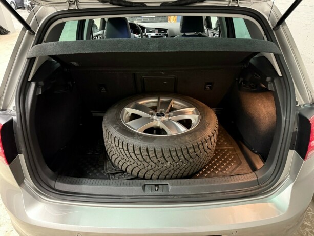 volkswagen-golf-diesel-2013-big-29