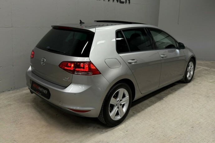 volkswagen-golf-diesel-2013-big-8