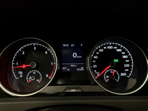 volkswagen-golf-diesel-2013-big-17