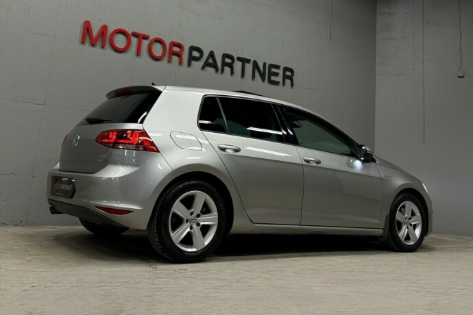 volkswagen-golf-diesel-2013-big-9