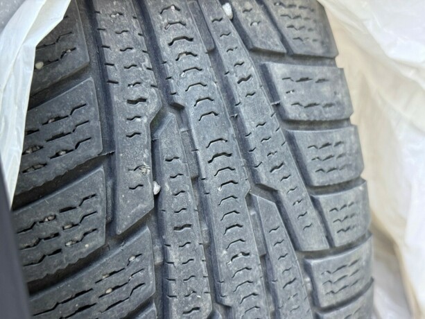 volvo-v50-diesel-2011-big-28