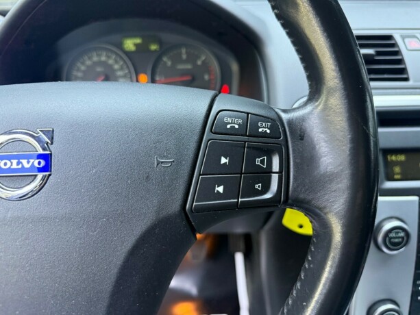 volvo-v50-diesel-2011-big-15