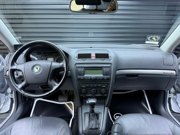 skoda-octavia-diesel-2009-big-9