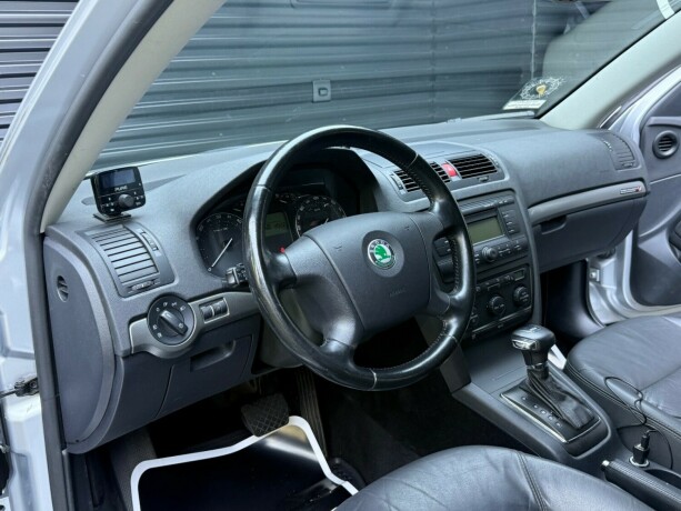 skoda-octavia-diesel-2009-big-10