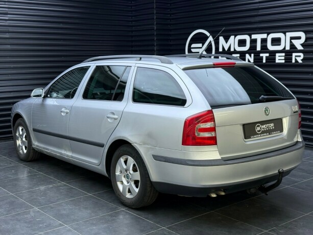 skoda-octavia-diesel-2009-big-4