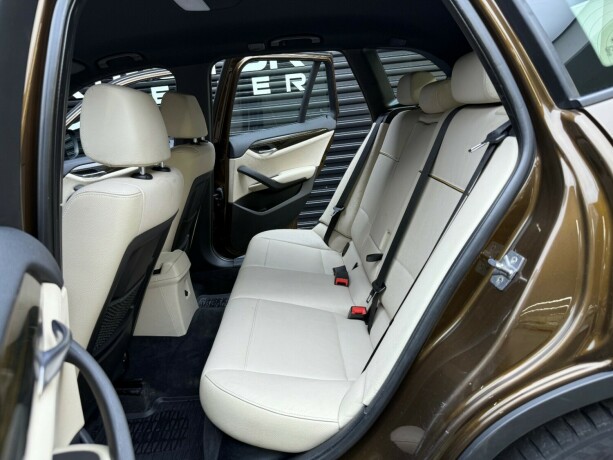 bmw-x1-diesel-2011-big-23