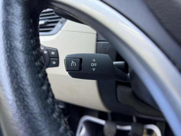 bmw-x1-diesel-2011-big-13