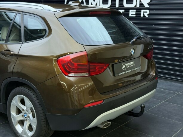 bmw-x1-diesel-2011-big-5