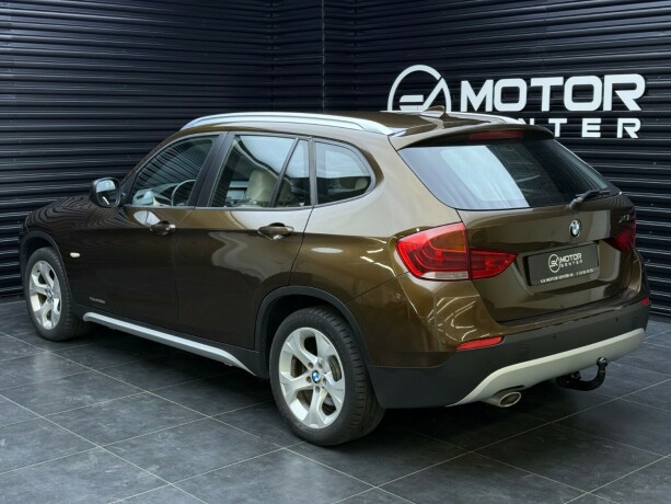 bmw-x1-diesel-2011-big-1