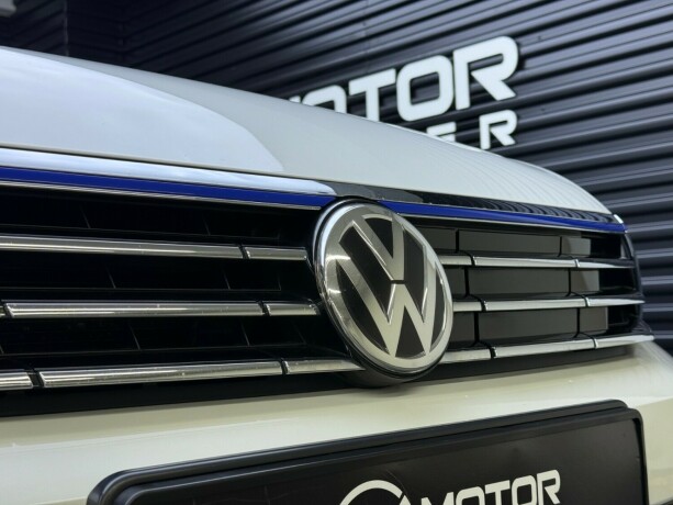 volkswagen-passat-elektrisitetbensin-2017-big-5