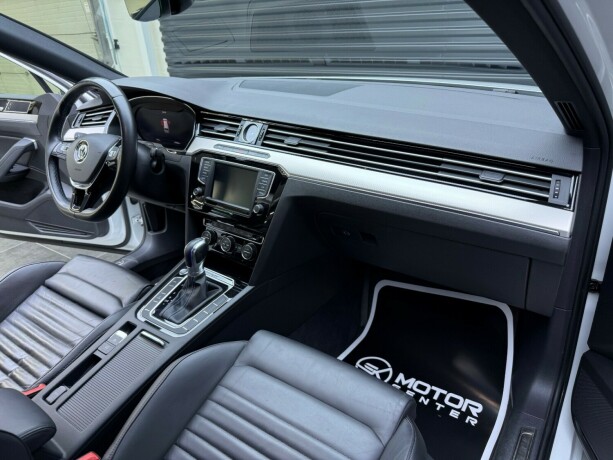 volkswagen-passat-elektrisitetbensin-2017-big-12
