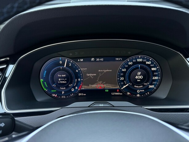 volkswagen-passat-elektrisitetbensin-2017-big-15