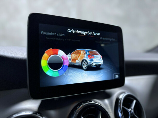 mercedes-benz-gla-bensin-2017-big-12