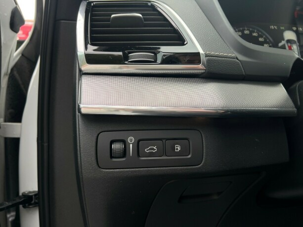 volvo-xc-90-elektrisitetbensin-2020-big-35