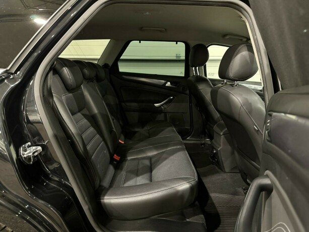 ford-mondeo-diesel-2014-big-9