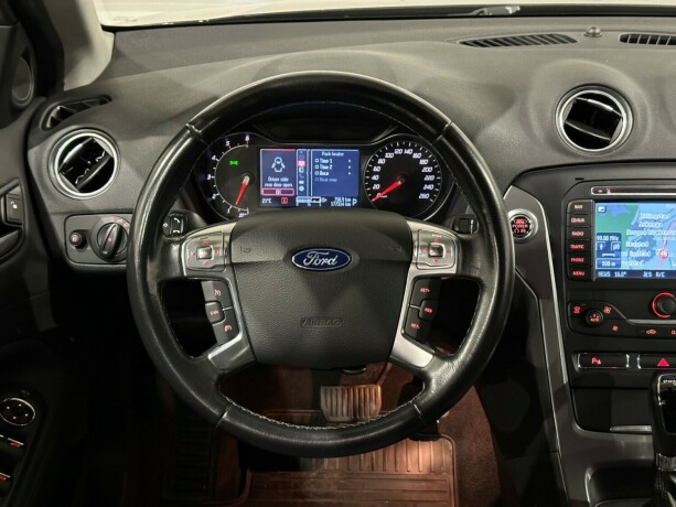 ford-mondeo-diesel-2014-big-14
