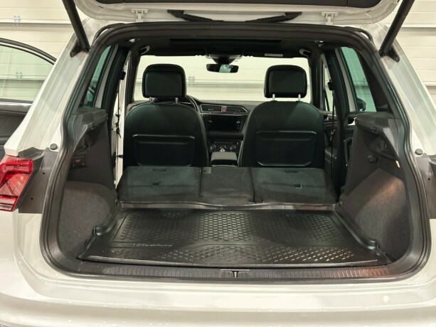 volkswagen-tiguan-bensin-2018-big-15