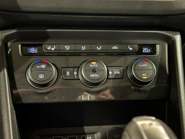 volkswagen-tiguan-bensin-2018-big-27