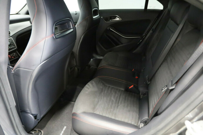 mercedes-benz-cla-bensin-2014-big-12