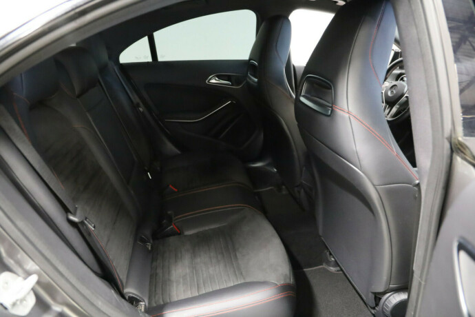 mercedes-benz-cla-bensin-2014-big-11