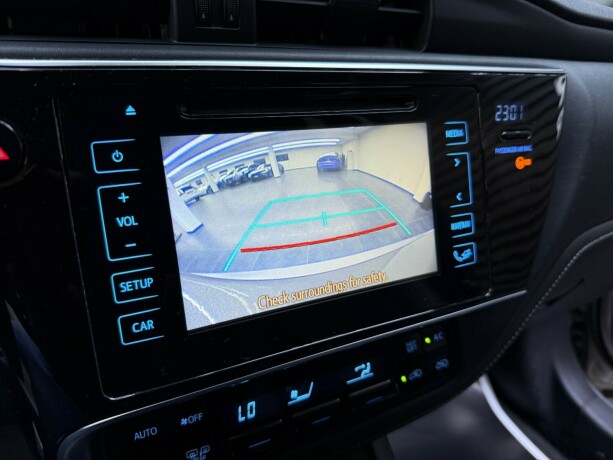 toyota-auris-elektrisitetbensin-2016-big-23