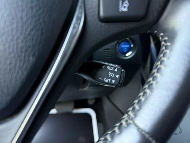 toyota-auris-elektrisitetbensin-2016-big-15