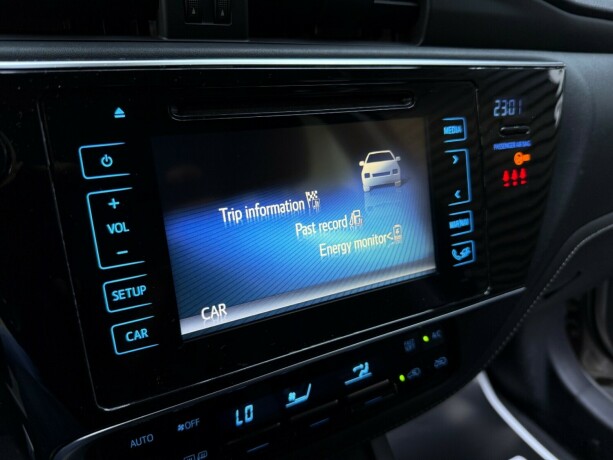toyota-auris-elektrisitetbensin-2016-big-17