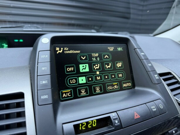 toyota-prius-elektrisitetbensin-2008-big-23