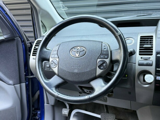 toyota-prius-elektrisitetbensin-2008-big-12