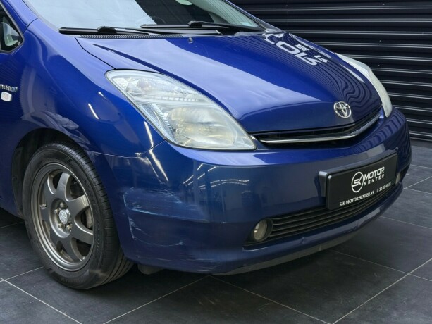 toyota-prius-elektrisitetbensin-2008-big-2