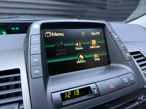 toyota-prius-elektrisitetbensin-2008-big-16