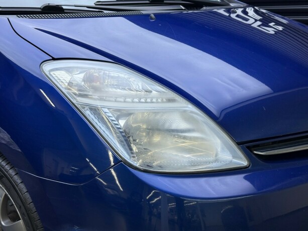 toyota-prius-elektrisitetbensin-2008-big-3