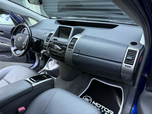 toyota-prius-elektrisitetbensin-2008-big-11